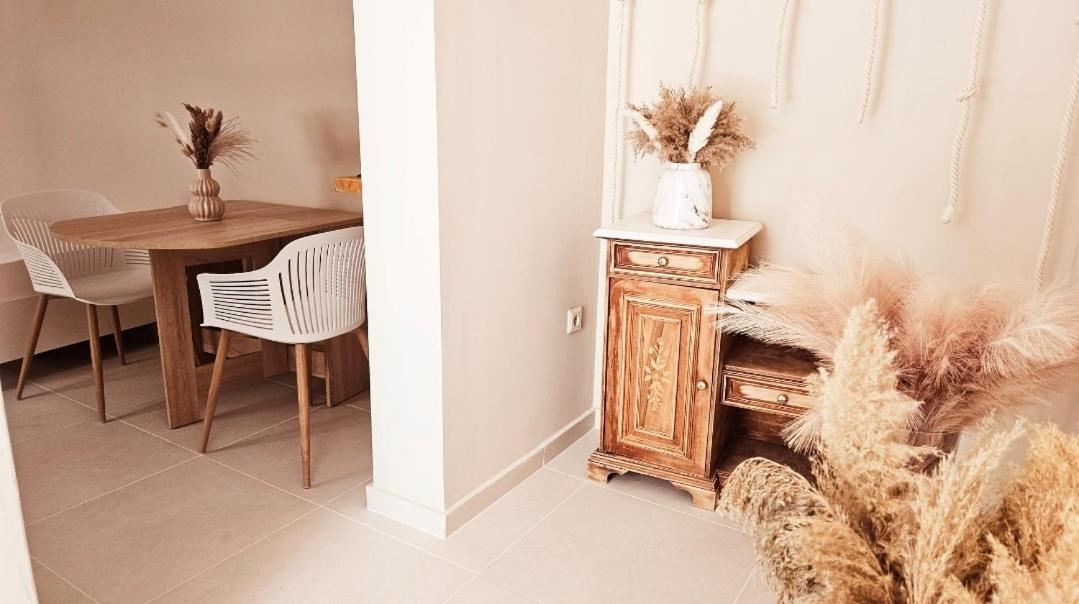 Boutique Athensairport Apartments Markópoulon Zimmer foto